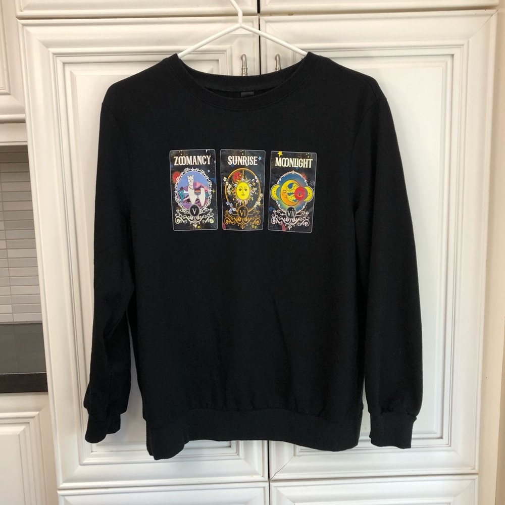 EUC SHEIN woman’s graphic sweatshirt